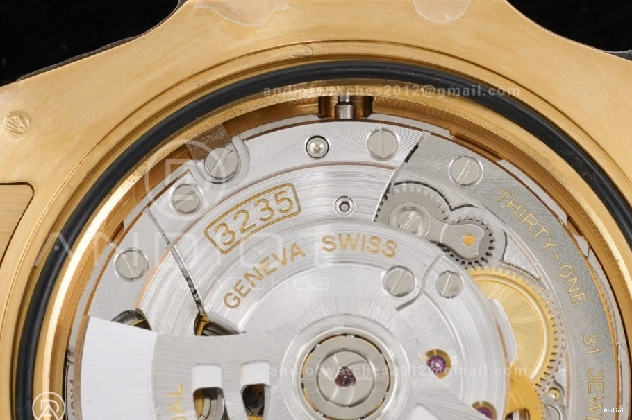 Black Clean YG Best Dial 126618 On Edition SH3235 YG Submariner 1:1 Bracelet LN 0319